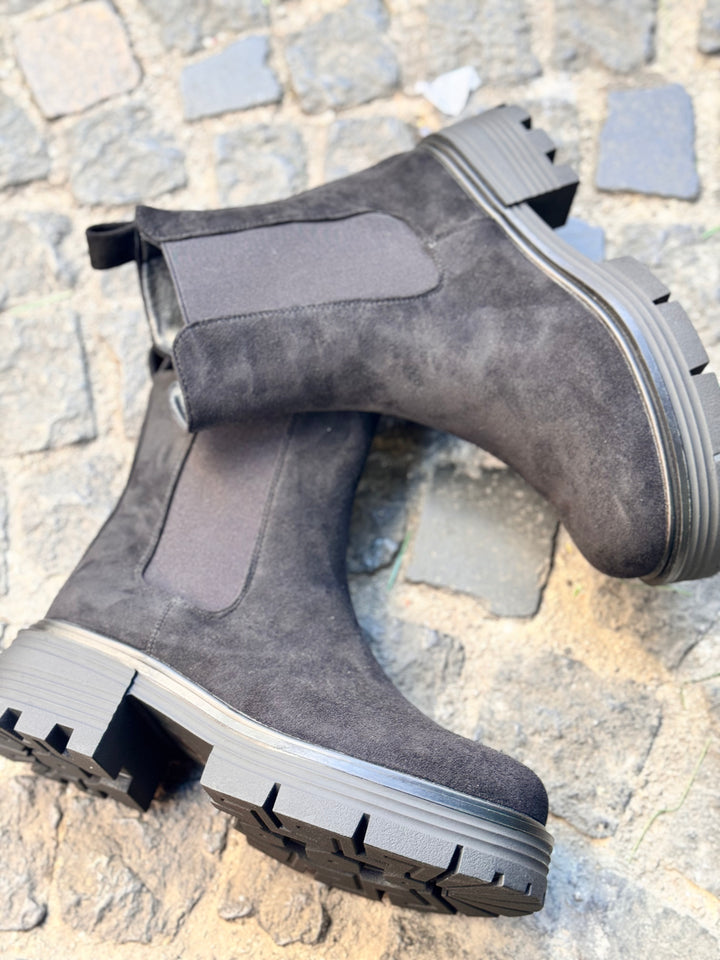 Anfibio in camoscio 261207