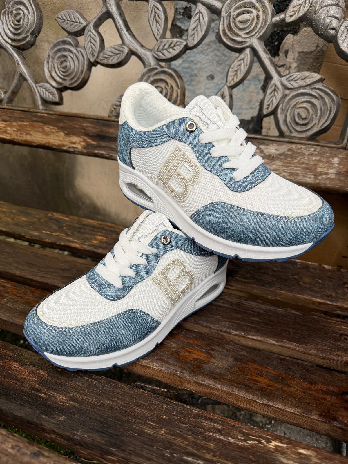 Sneakers Laura Biagiotti 9609