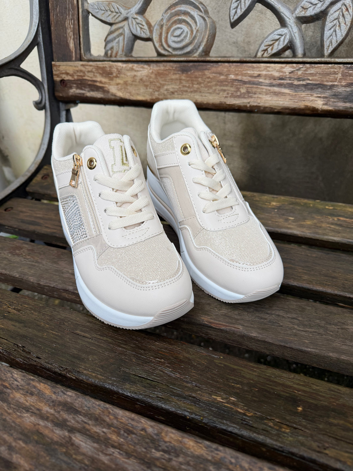 Sneakers Laura Biagiotti 9655