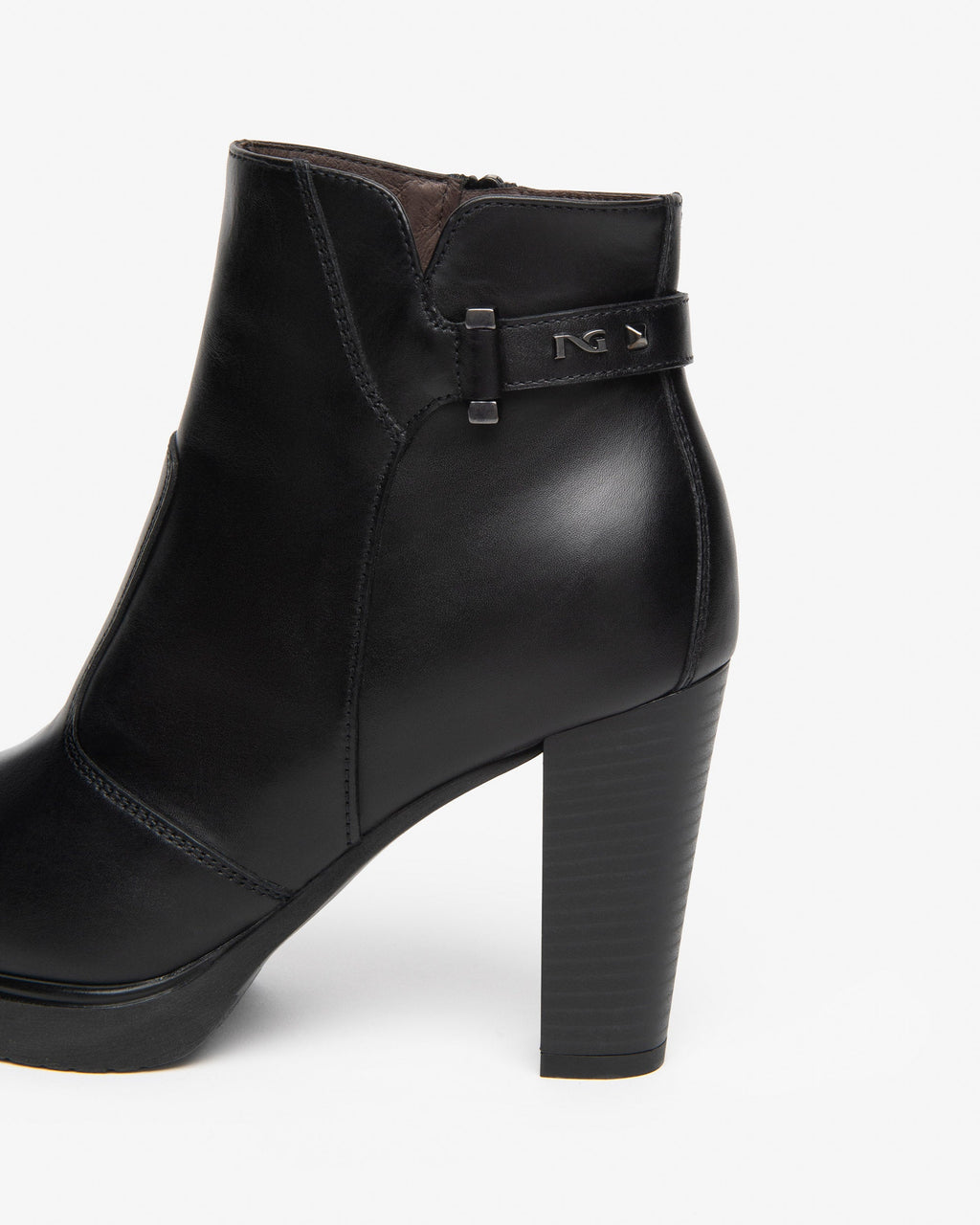 Tronchetto Nero Giardini I617270D