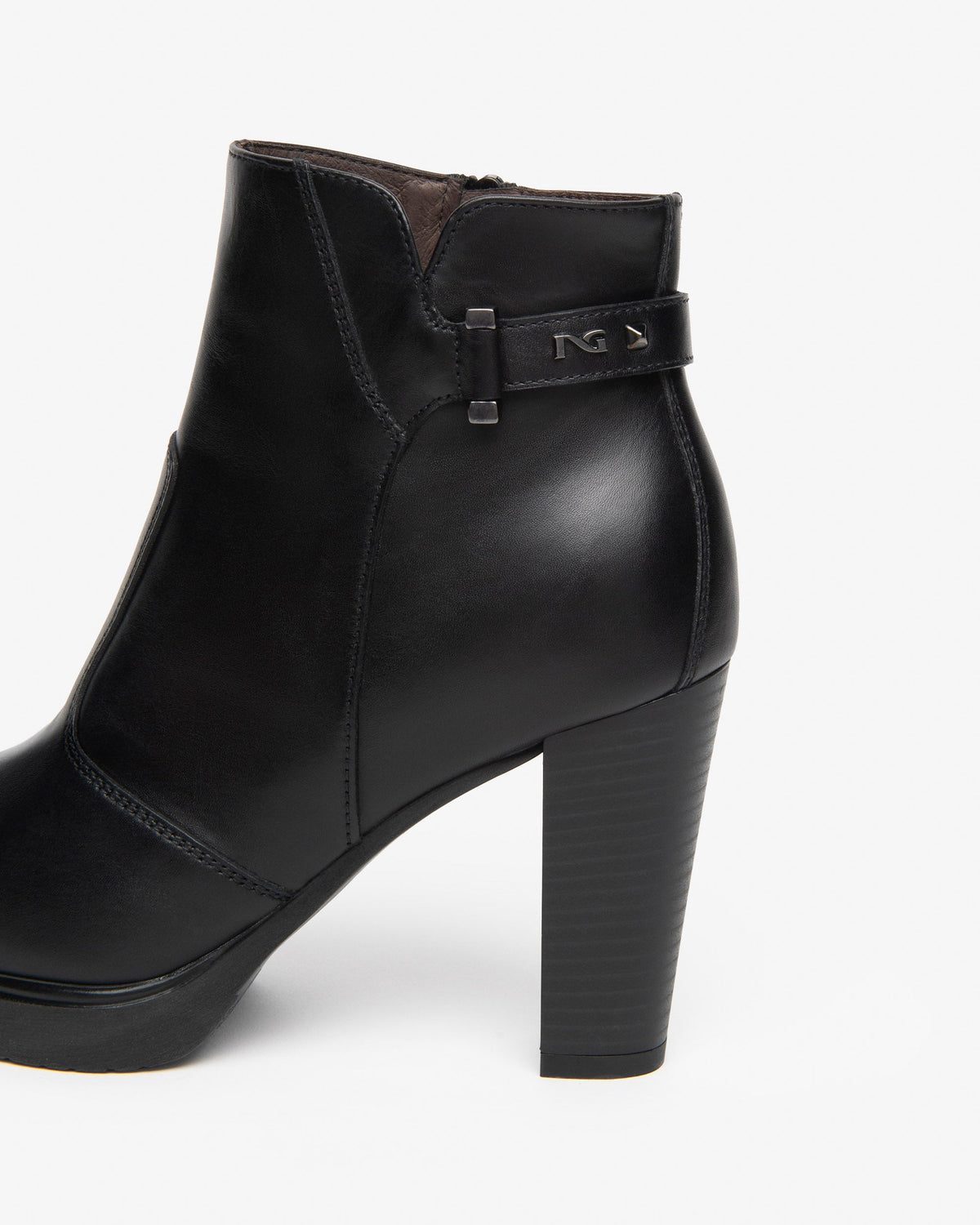Tronchetto Nero Giardini I617270D