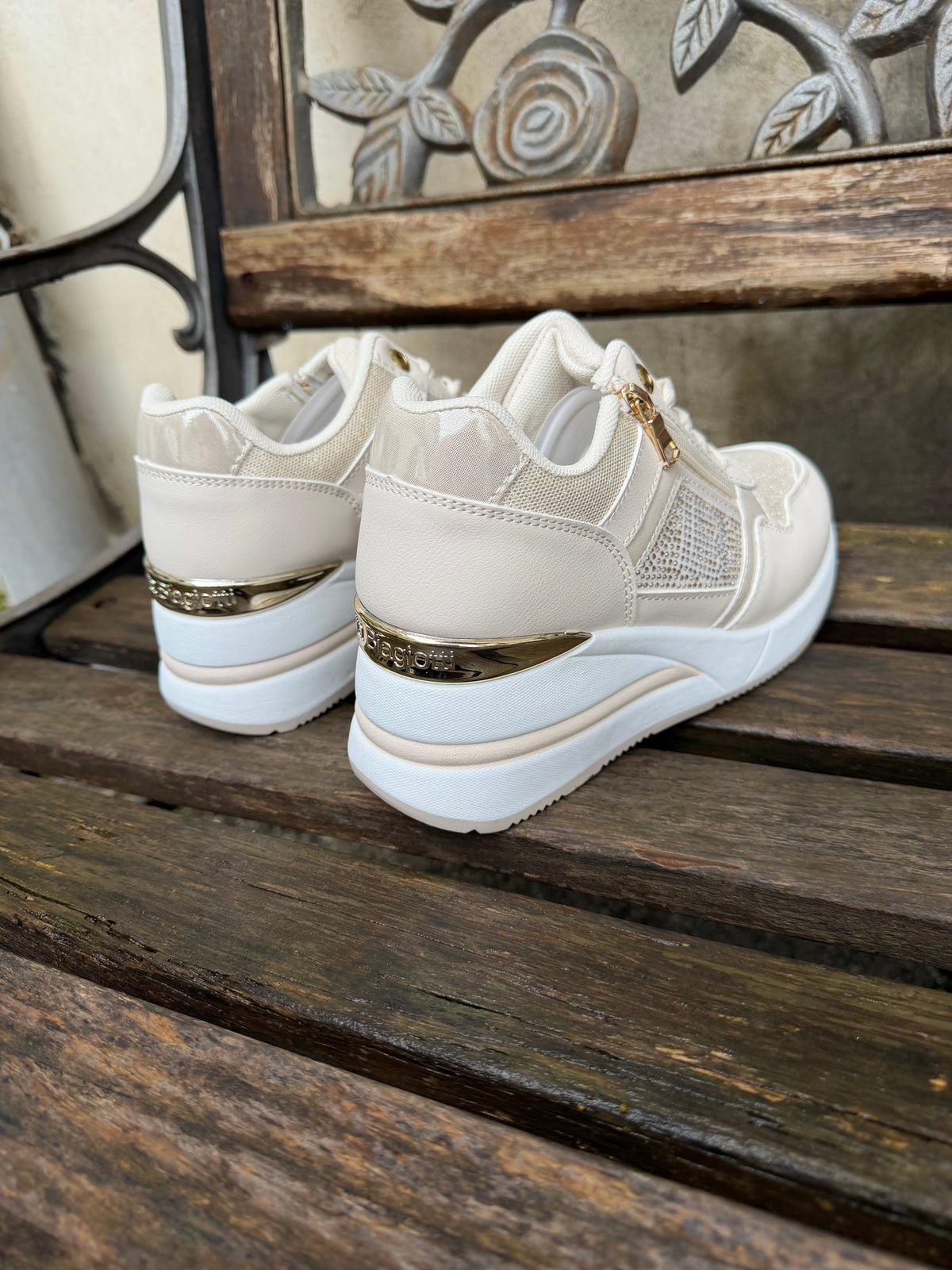 Sneakers Laura Biagiotti 9655