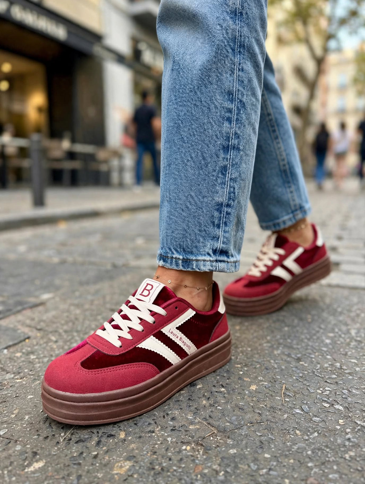 Sneakers Laura Biagiotti 9805