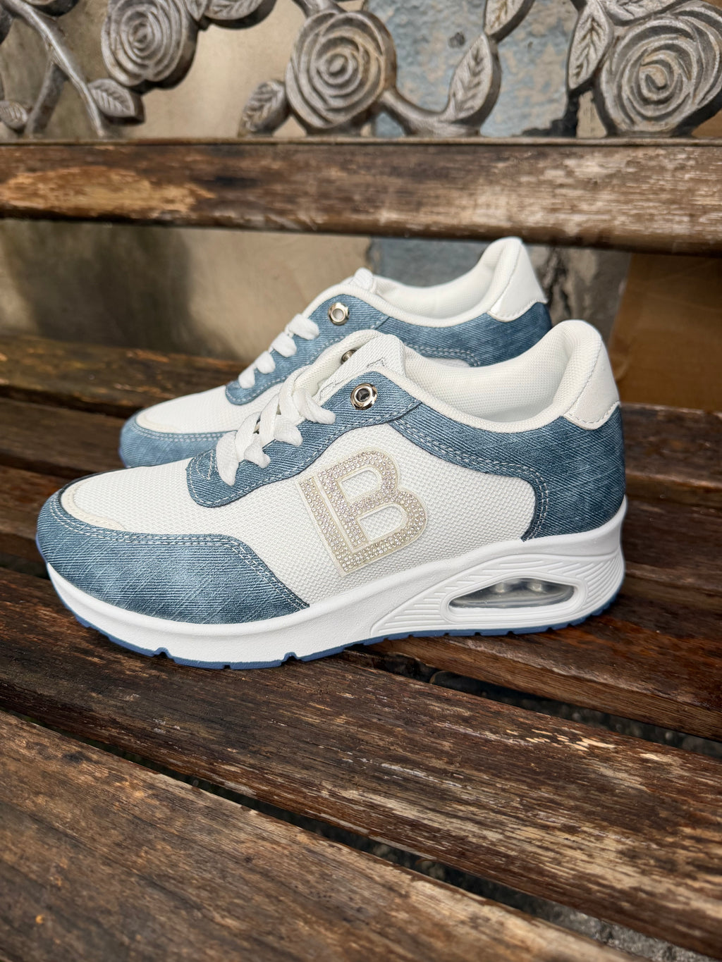 Sneakers Laura Biagiotti 9609