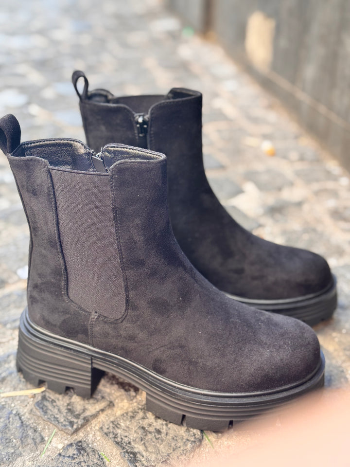 Anfibio in camoscio 261207