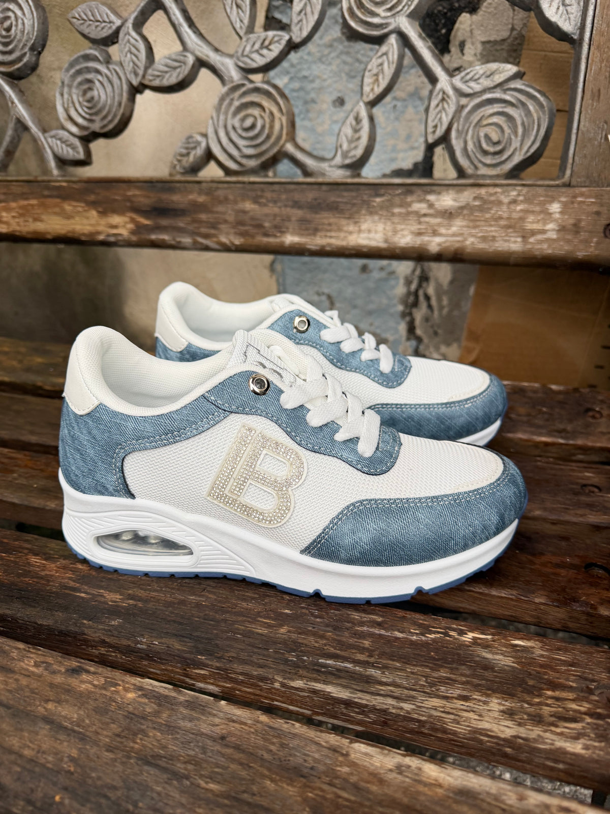 Sneakers Laura Biagiotti 9609