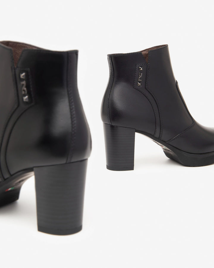 Tronchetto I411200D Nero Giardini