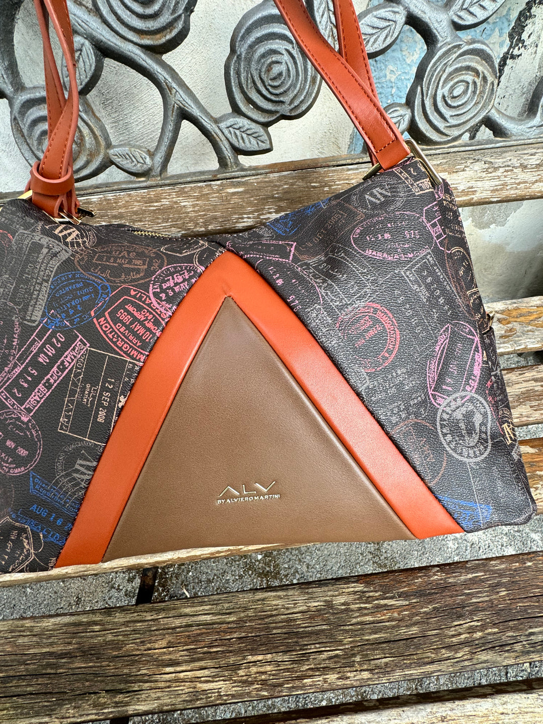 Borsa Sacca a Spalla 3109-21 ALV by Alviero Martini