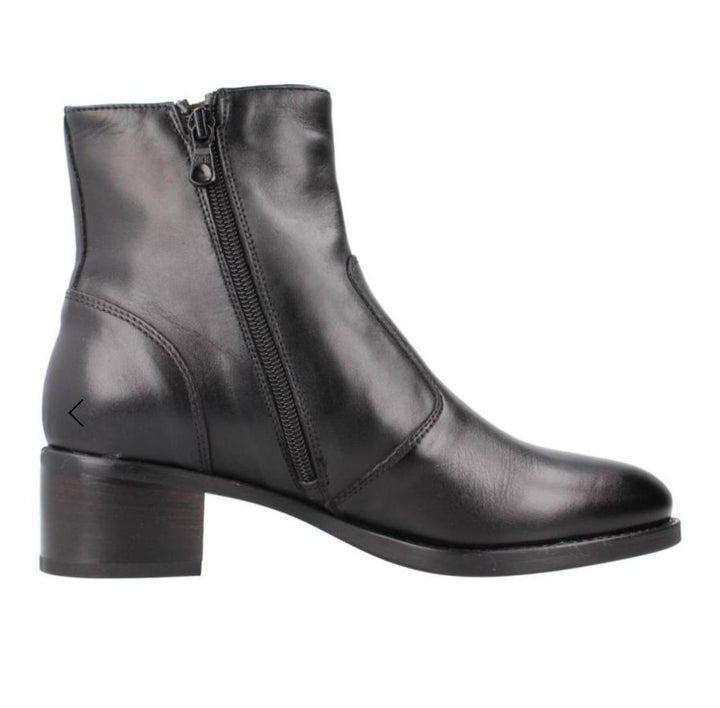 Tronchetto basso Nero Giardini I308232D