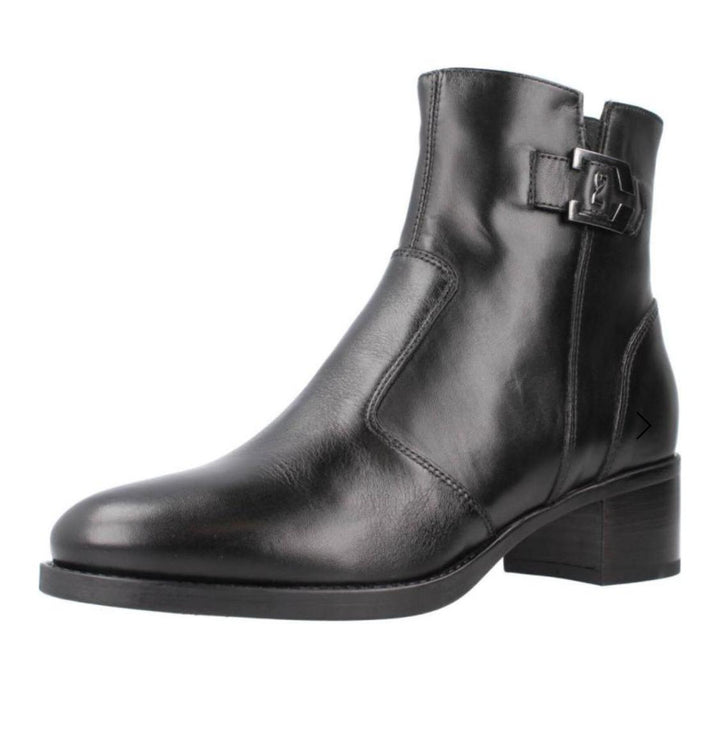 Tronchetto basso Nero Giardini I308232D