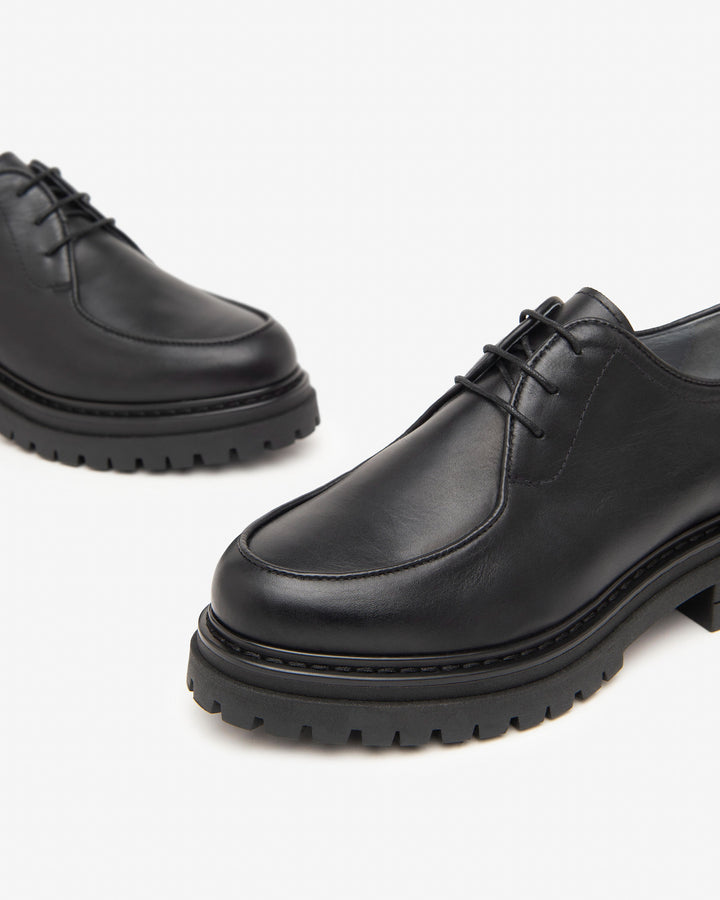 Scarpa inglese Nero Giardini I411411D