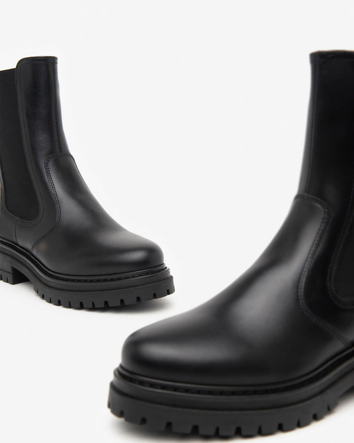 Anfibio Liscio Nero Giardini I411830D